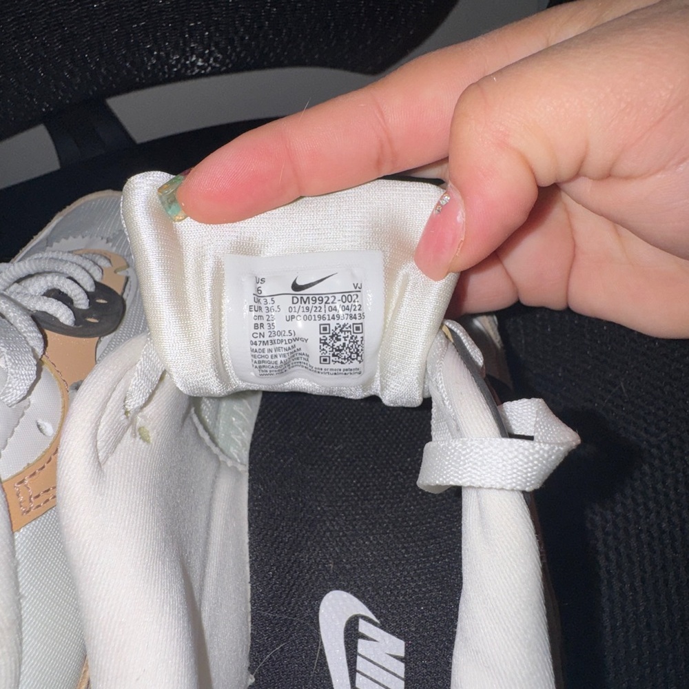 Nike White and Tan Sneakers - Picture 4 of 4